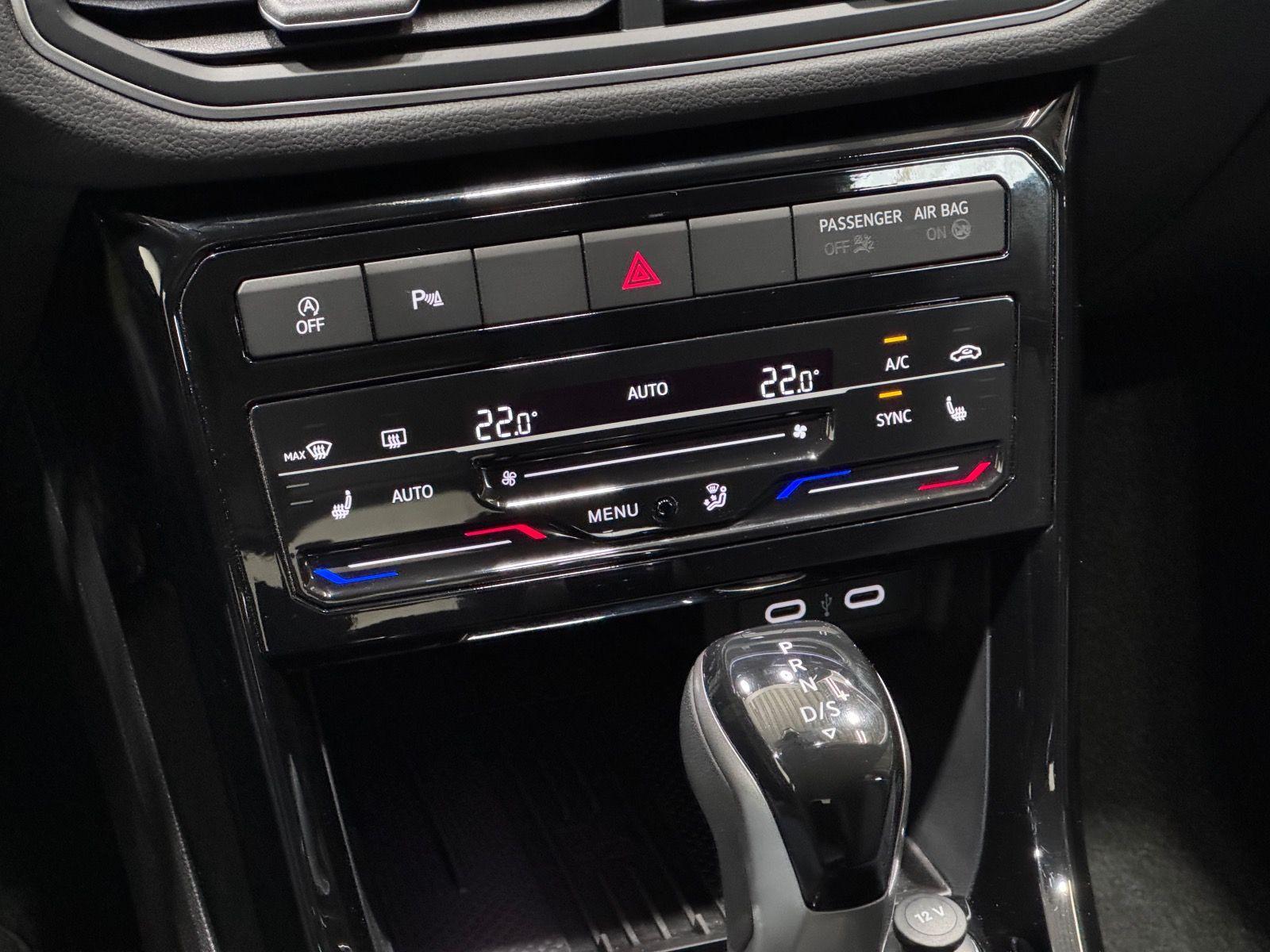 Volkswagen T-Cross Style 1.5 TSI DSG | MATRIX AHK NAVI ACC