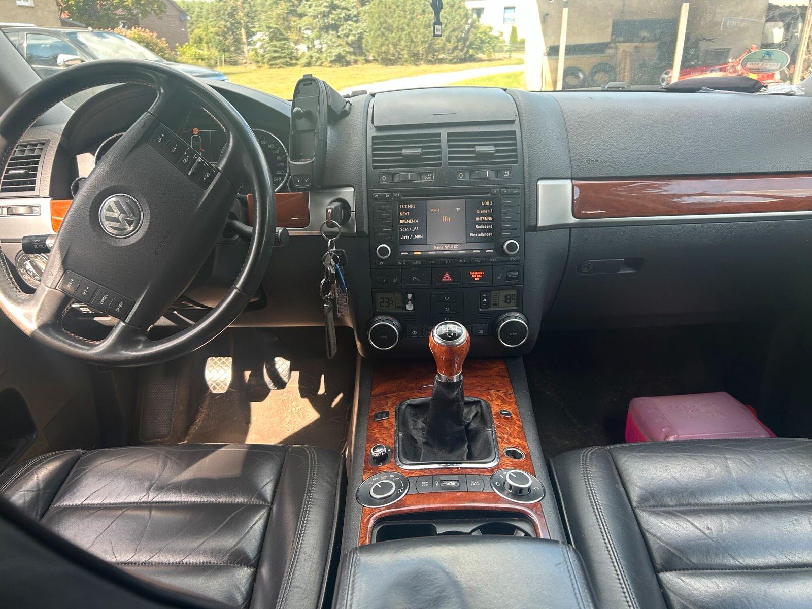 Volkswagen Touareg 2004 — photo 9
