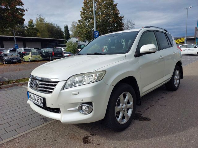 Toyota RAV 4 2,0 4x4 CVT Prestige