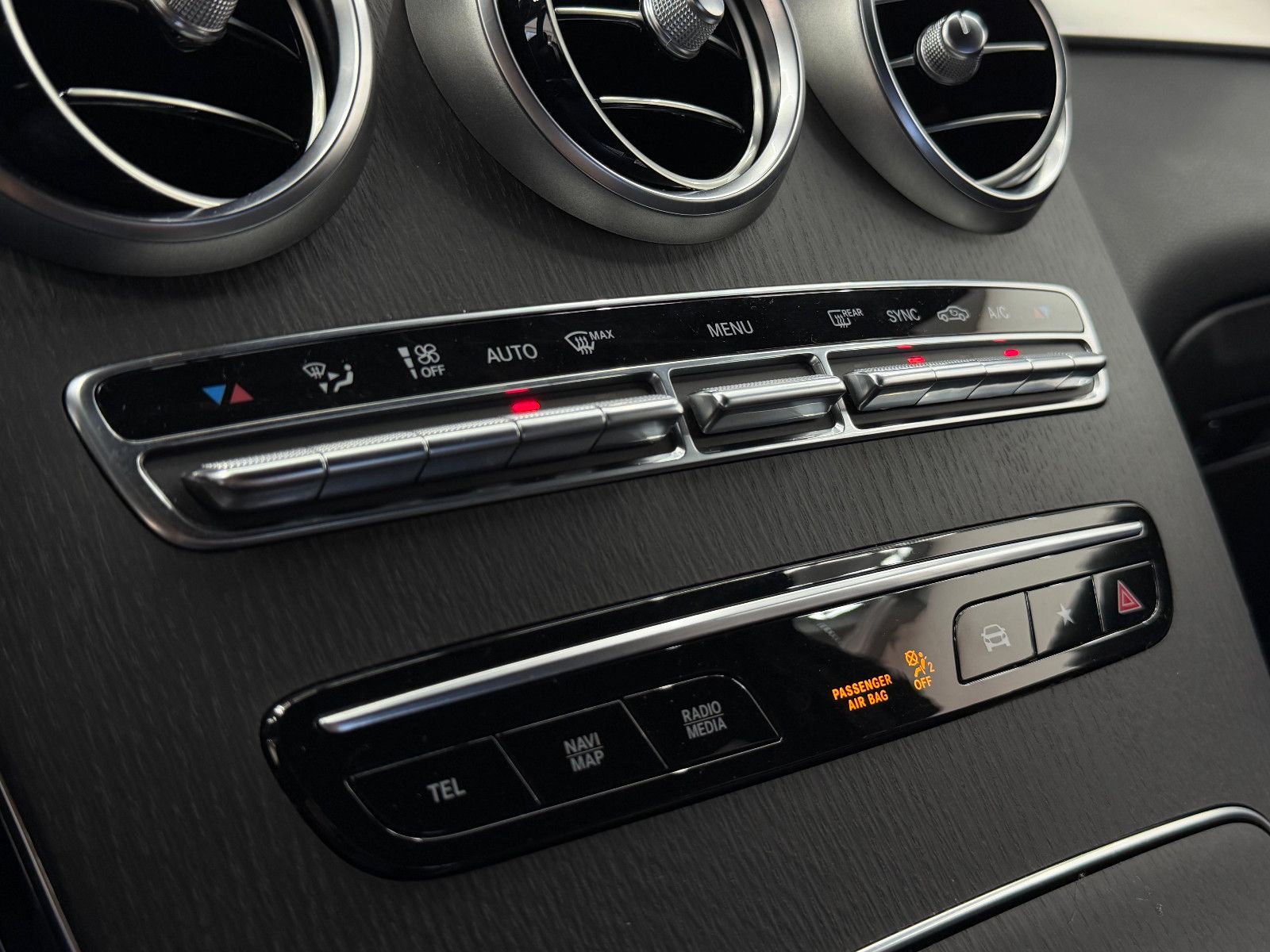 Fahrzeugabbildung Mercedes-Benz GLC 400d Coupe 4M AMG-LINE/BURMESTER/ASSIST+/AHK