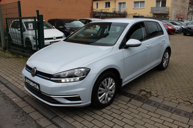 Volkswagen Golf VII Lim. Blue M.1.4 TGI/Navi/Led/Pdc V+H