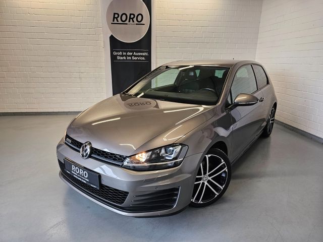 Volkswagen Golf VII GTD 2.0 TDI Lim. + DSG/RFK/STD/Navi/TMP