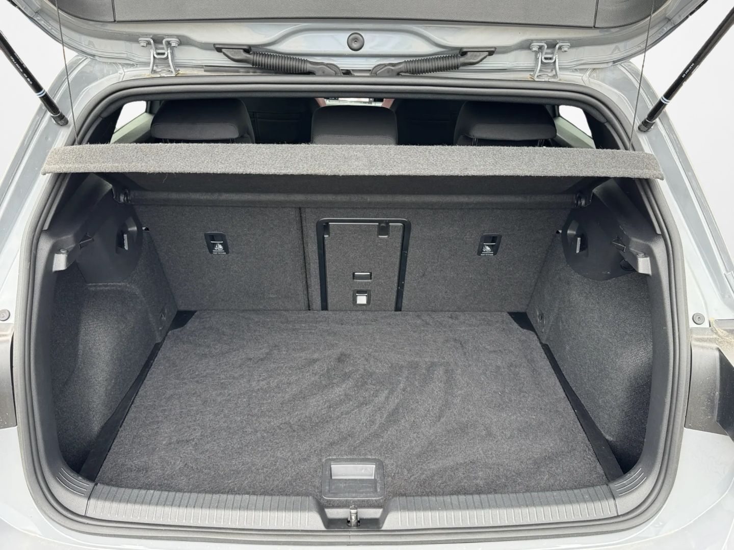 Golf VIII GTI 2.0 TSI DSG *BLACK*MATRIX*H&K*