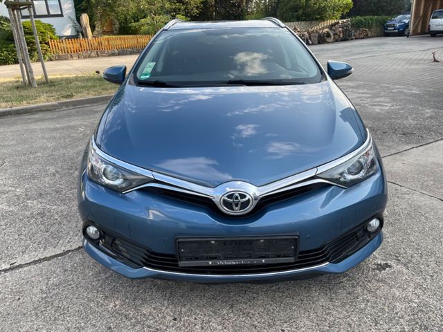 Toyota Auris 1.6 82 kW D Touring Sports*NAVI-KLIMAAUT.*