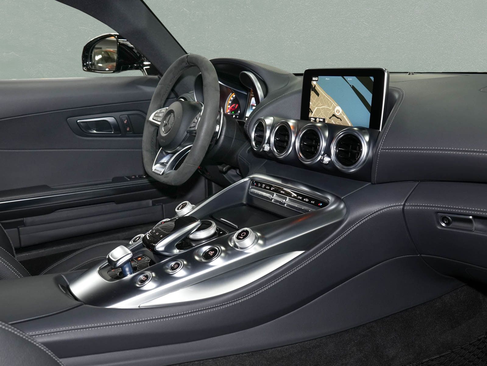 Fahrzeugabbildung Mercedes-Benz AMG GT S - Keramik | AMG Dynamic-Plus | Kamera