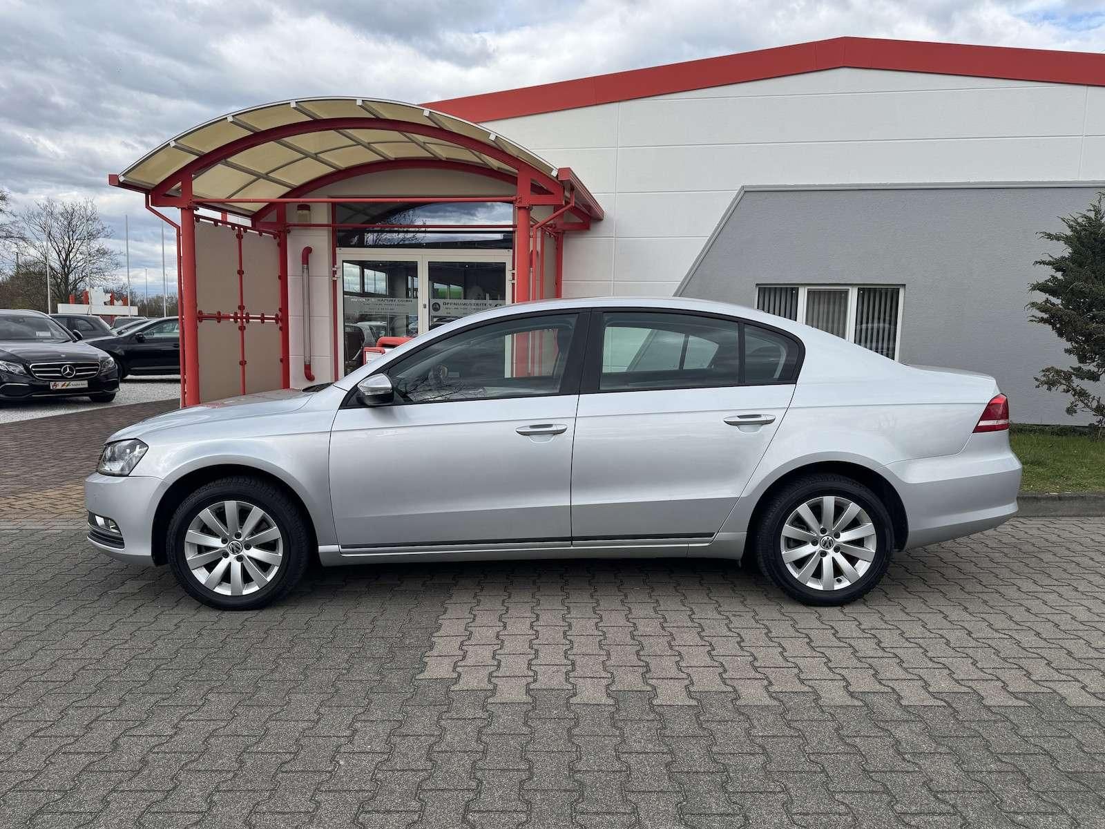 Fahrzeugabbildung Volkswagen Passat 1.4 TSI Limousine /Tempomat/Klimaauto/...