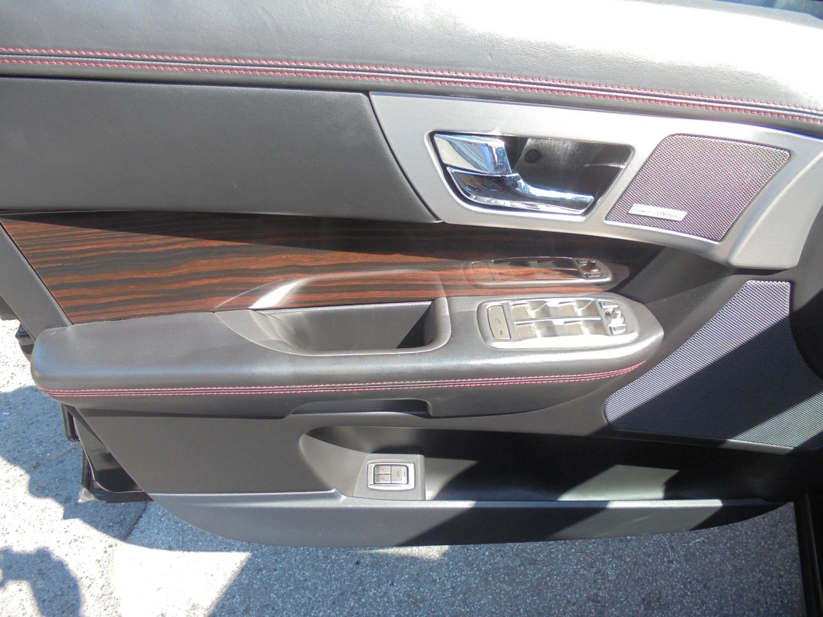 Fahrzeugabbildung Jaguar XF 3.0 V6, S Portfolio/Vollausstattung/Automatik
