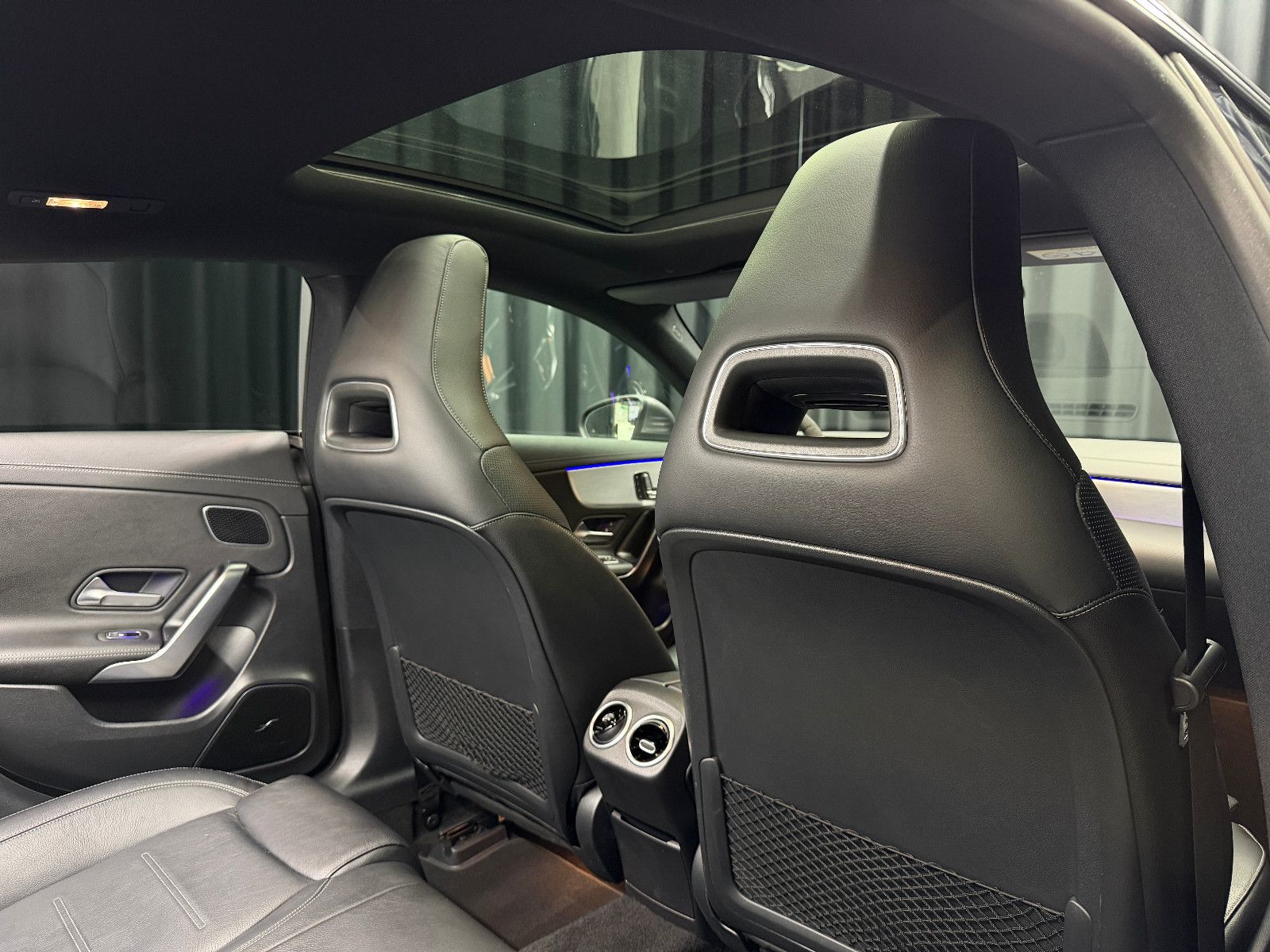 Fahrzeugabbildung Mercedes-Benz CLA 45 AMG Shooting Brake 4Matic|VOLL|