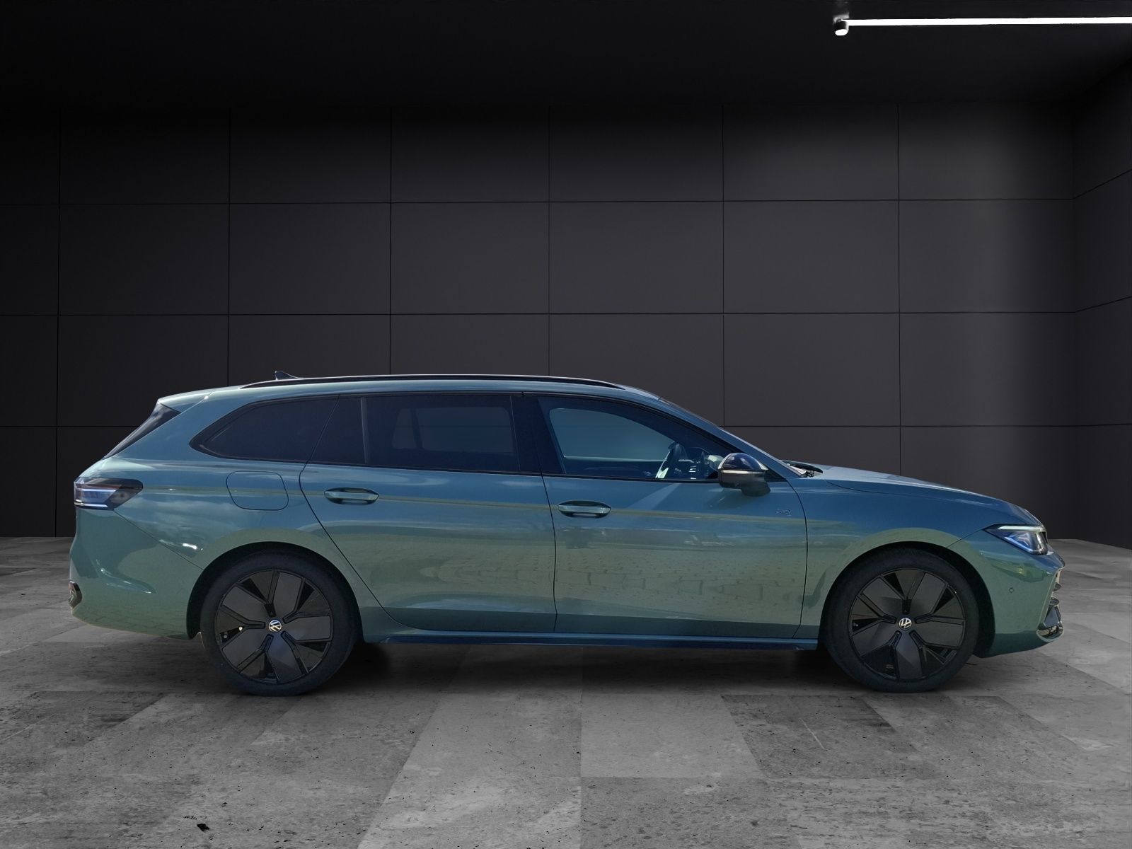 Fahrzeugabbildung Volkswagen Passat Variant TDI R-line DSG Standhzg. Matrix N