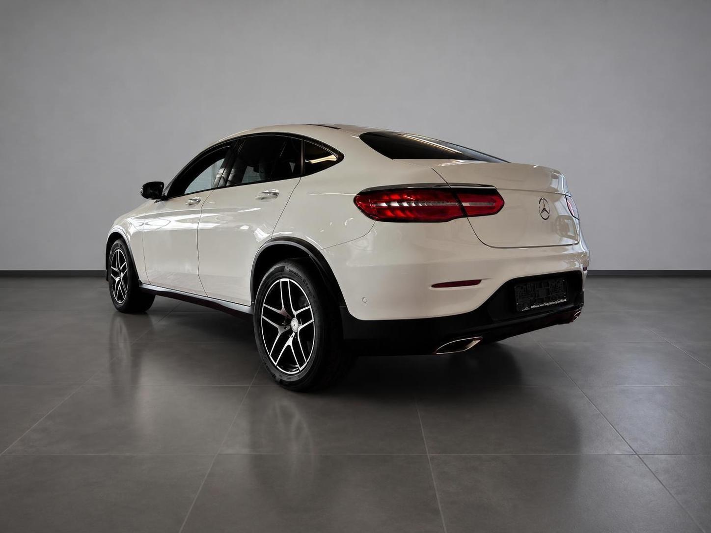 Mercedes-Benz GLC 300 Coupe  4Matic AMG Line  *1.Hd +TMP + LED