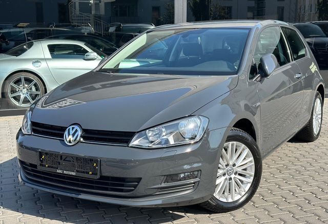 Volkswagen GOLF CUP SONDERMODELL NAVI TEMPO SHZ 2ZCLI 1HAND