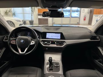 BMW 320 - 3