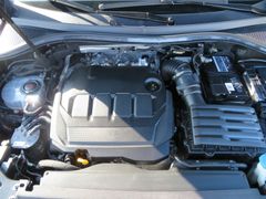 VW Tiguan 2.0 TDI Elegance 4M Matrix Navi Ahk Pano VW Tiguan 2.0 TDI Elegance 4M Matrix Navi Ahk Pano