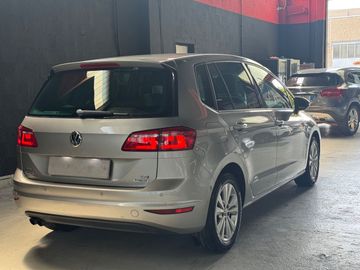Volkswagen Golf - 3