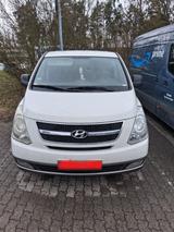 Hyundai H-1 Grand Starex 8 Sitzer - Hyundai mit Diesel-Antrieb: Starex