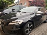 Volvo V40 T3 R Design R Design - Volvo V40 Limousine R design mit Benzin-Antrieb