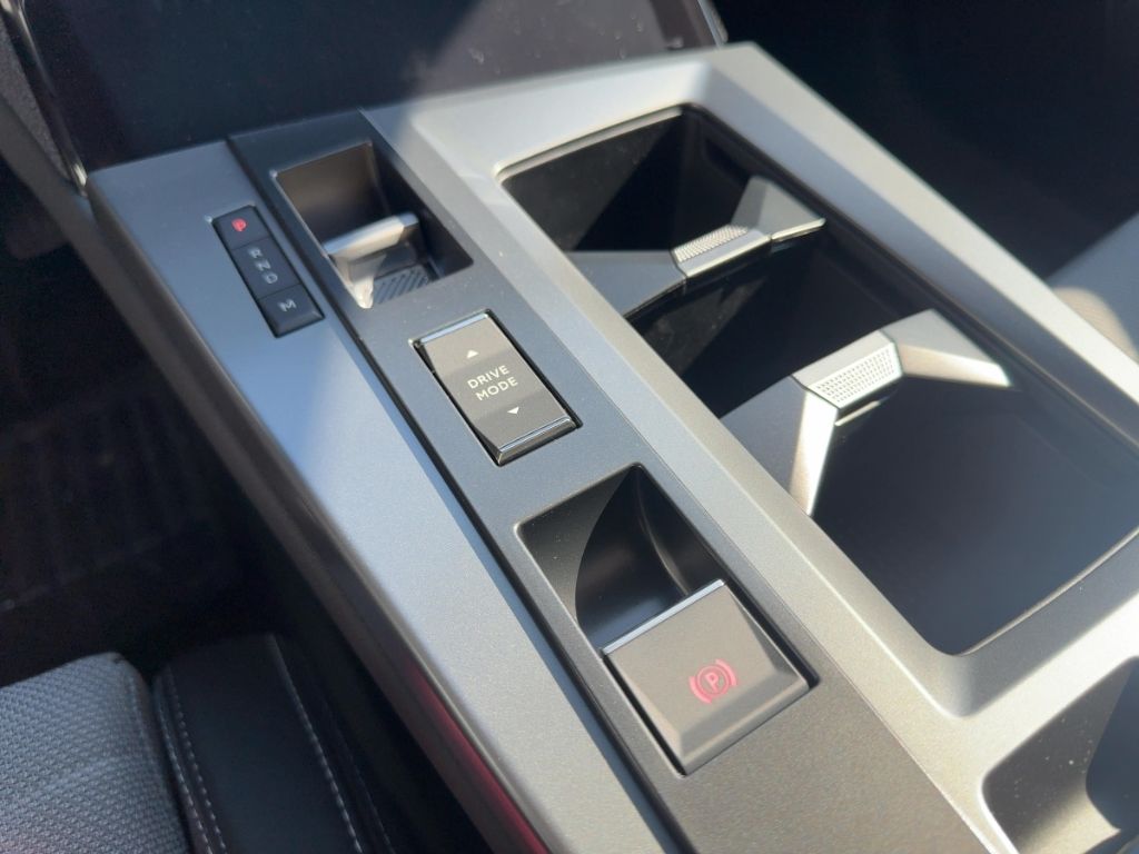 Fahrzeugabbildung Opel Grandland Ultimate, Allwetter, Navi, 360 Grad Ka