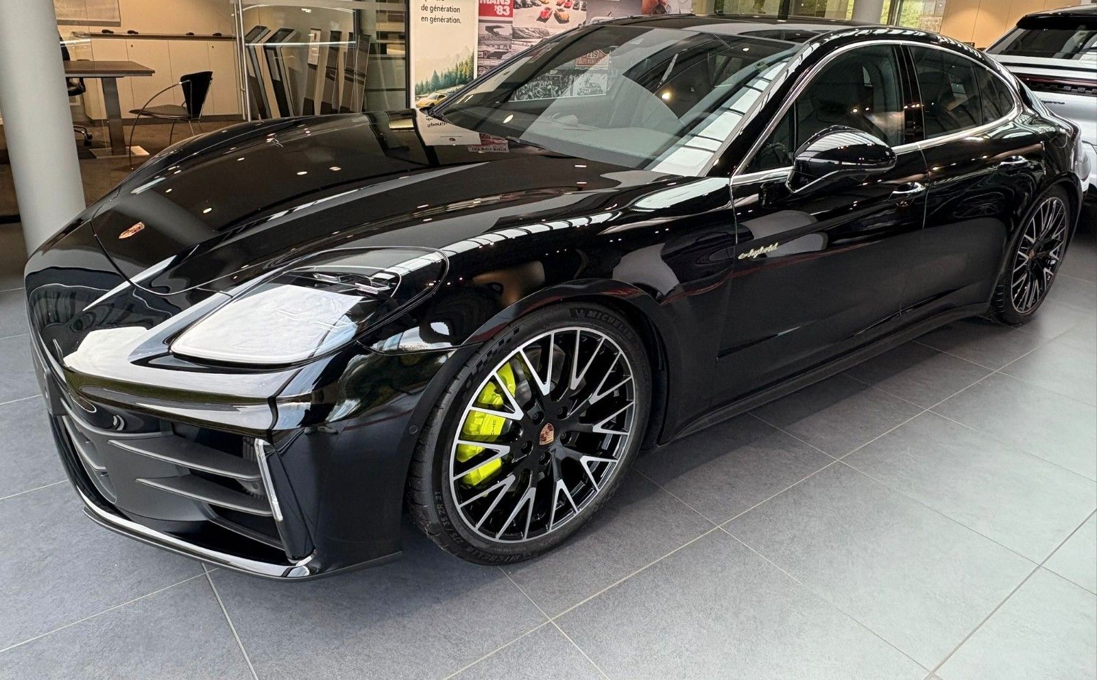 Porsche Panamera - 1