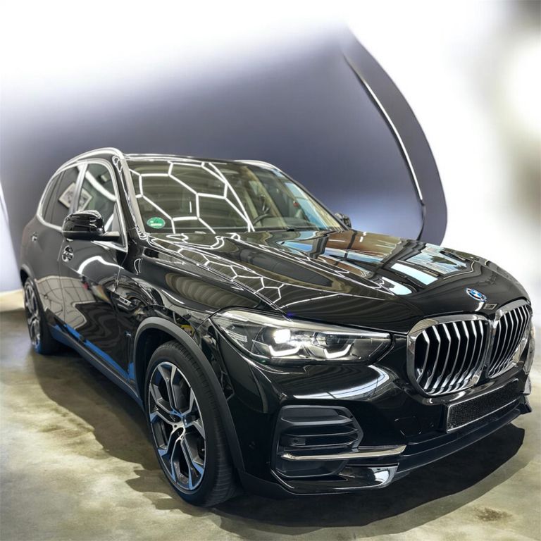 Image of BMW X5