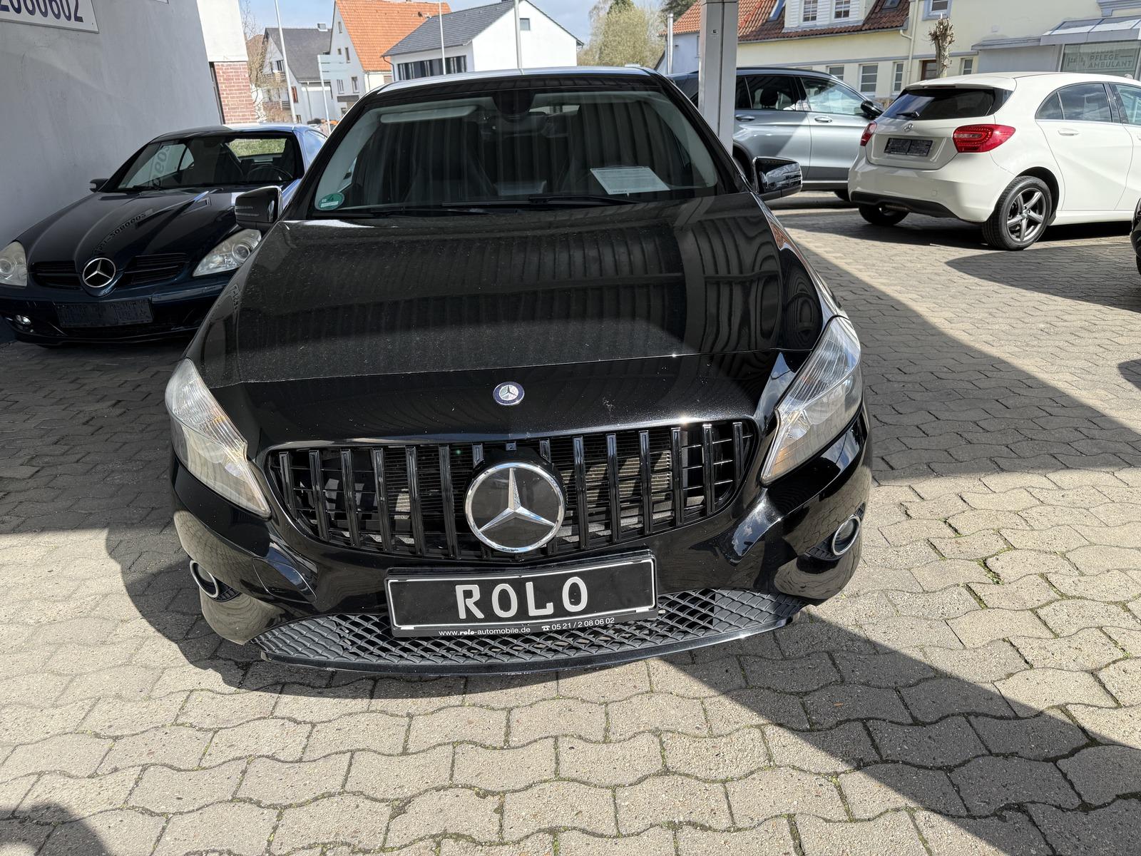 Mercedes-Benz A 180 Urban AMG-Optik Leder LED Shzg Nightpaket