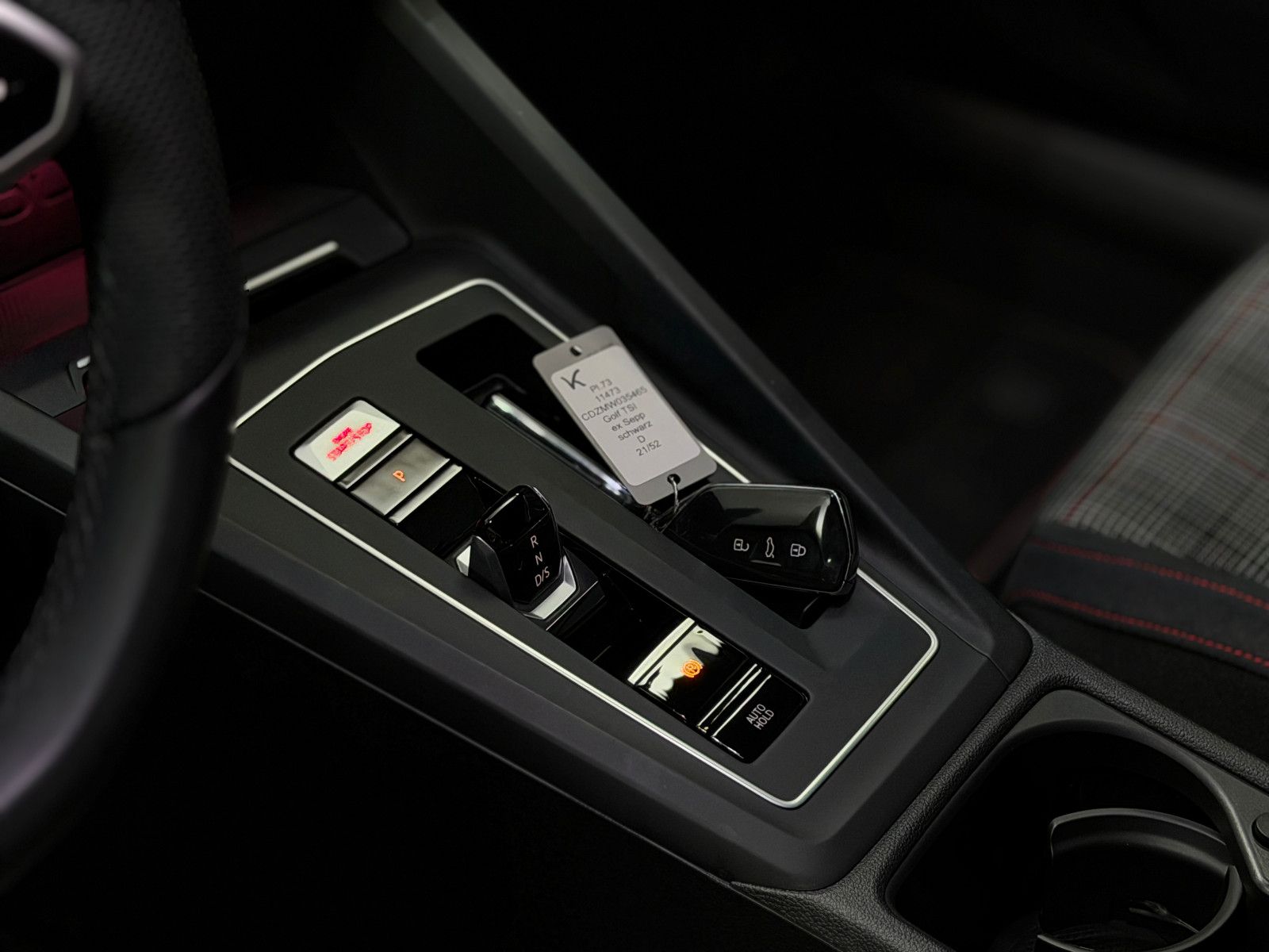 Fahrzeugabbildung Volkswagen Golf VIII Lim. GTI|H&K|HuD|U-Frei|D-FZG