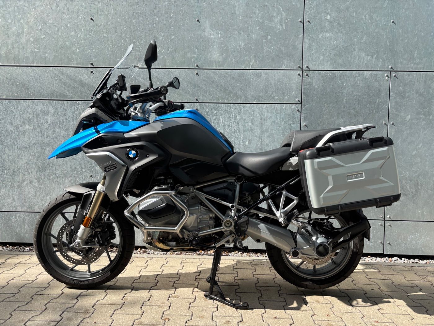 Fahrzeugabbildung BMW R 1250 GS 3 Pakete Sturzbügel BMW Seitenkoffer