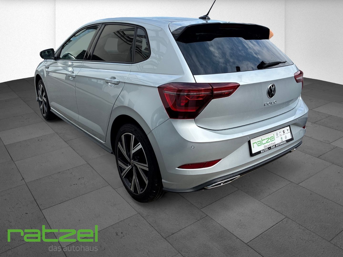 Fahrzeugabbildung Volkswagen Polo R-Line 1.0 TSI DSG IQ.Drive+ACC+LED+PDC