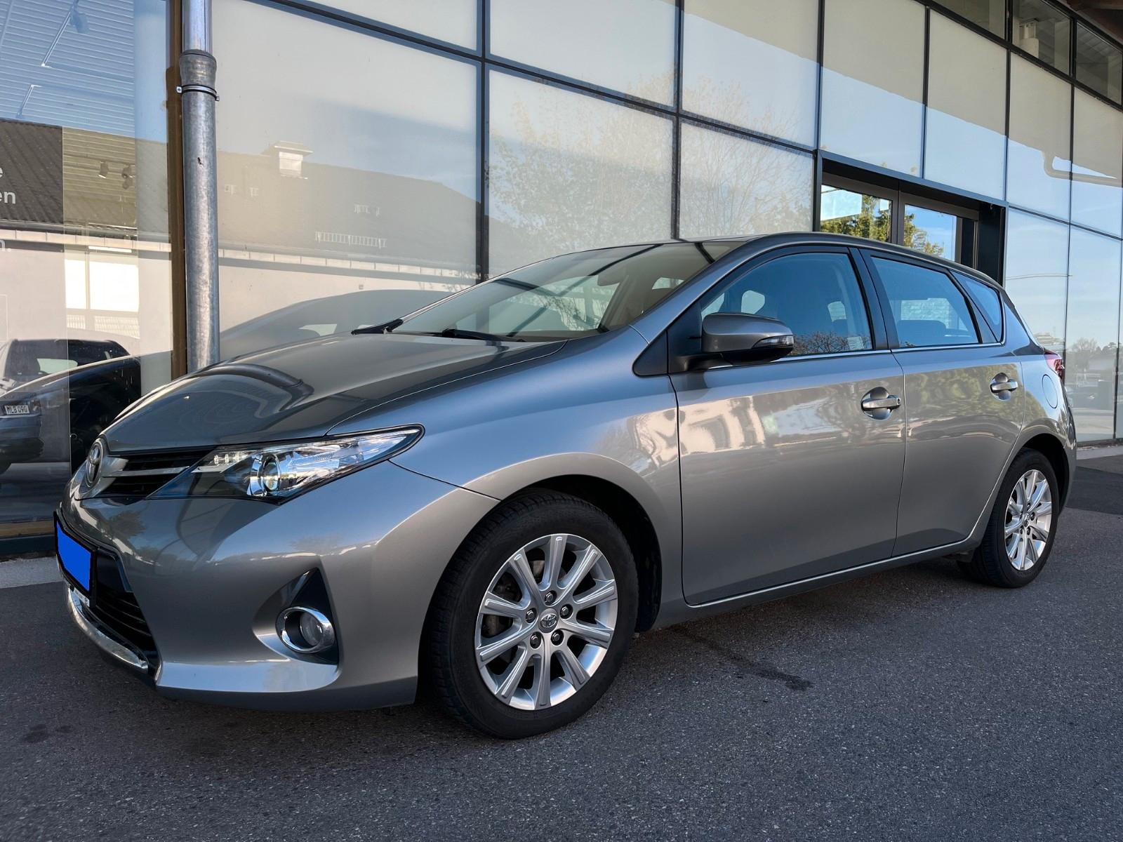 Toyota Auris Life/Navi/Kamera/