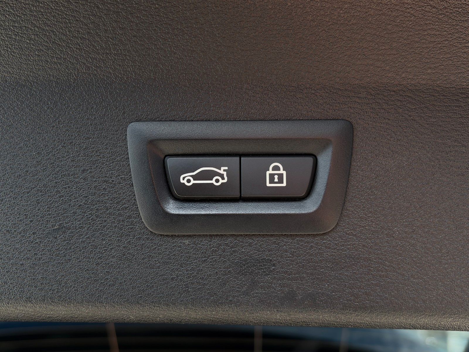 Fahrzeugabbildung BMW X1 xDr. 25d M Sport 2Z-Klima Pano H&K CAM CarPl.