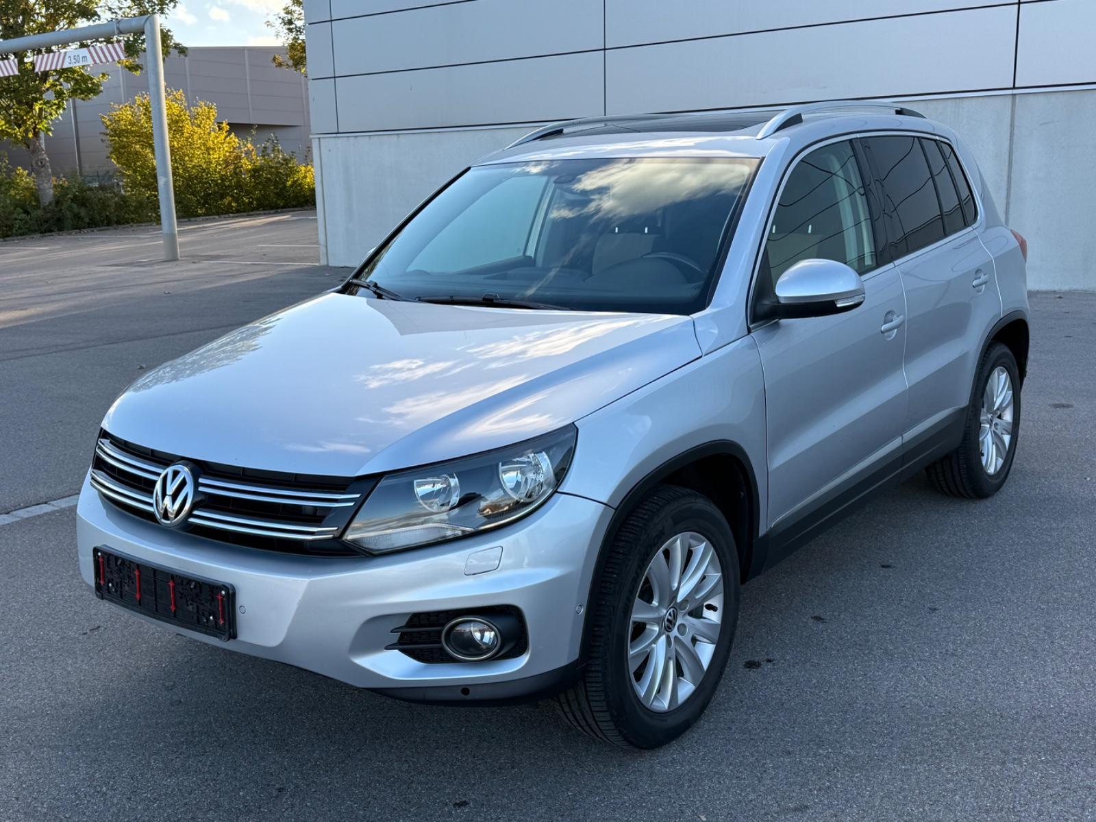 Volkswagen Tiguan 2.0 TSI DSG 4MOTION PANO R.KAM SHZ AHK E5