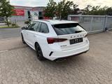 Skoda Octavia RS *HUD*AMBIENTE*KAMERA*ACC*LANE*SIDE* - Skoda Octavia: Kombi, Ambiente