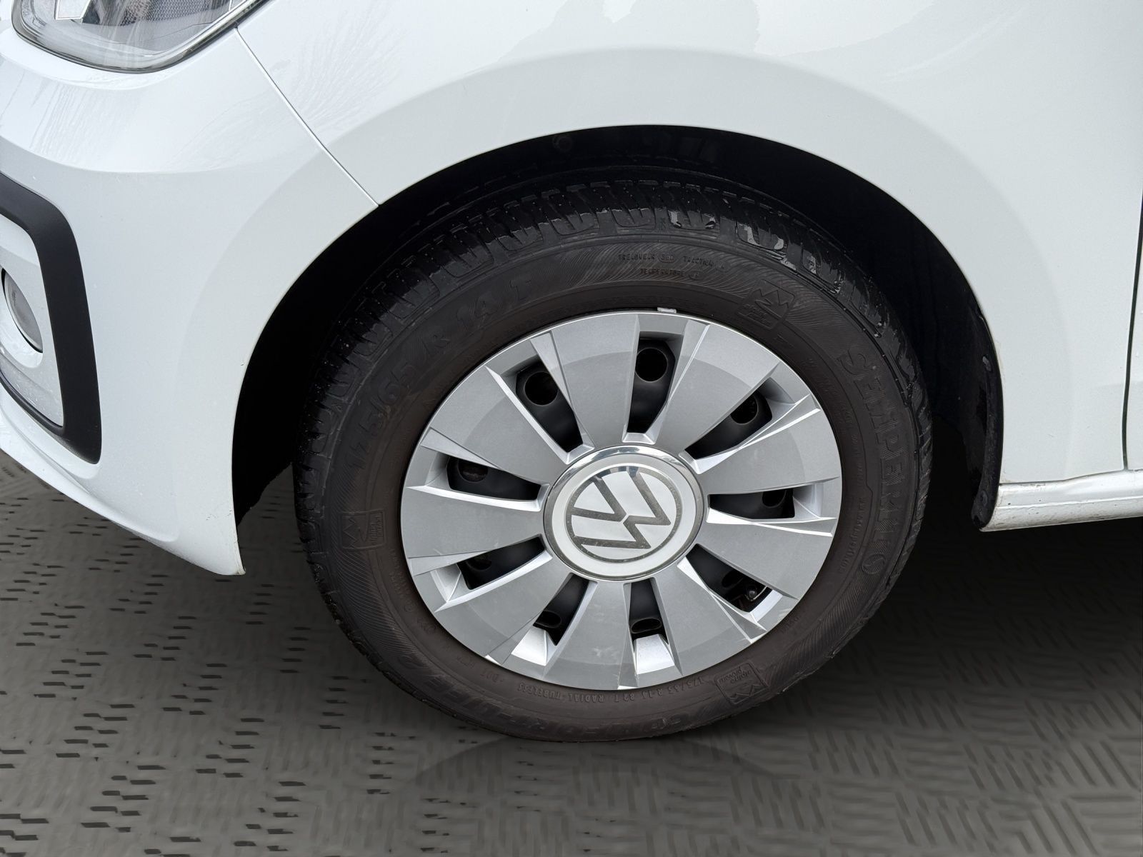 Volkswagen up! - Bild 8