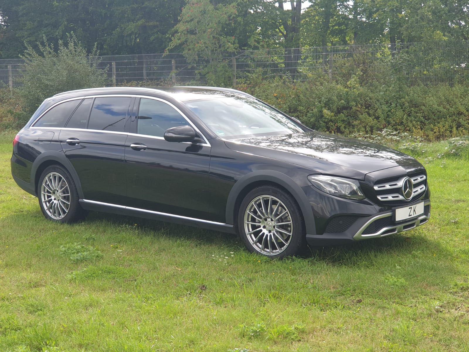 Mercedes-Benz E 220 d 4Matic All-Terrain Pano Wide 8 Fach
