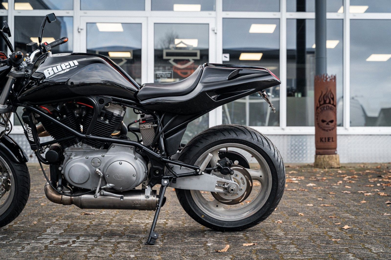 Fahrzeugabbildung Buell CYCLONE Sport Luftfilter Supertrapp Auspuff