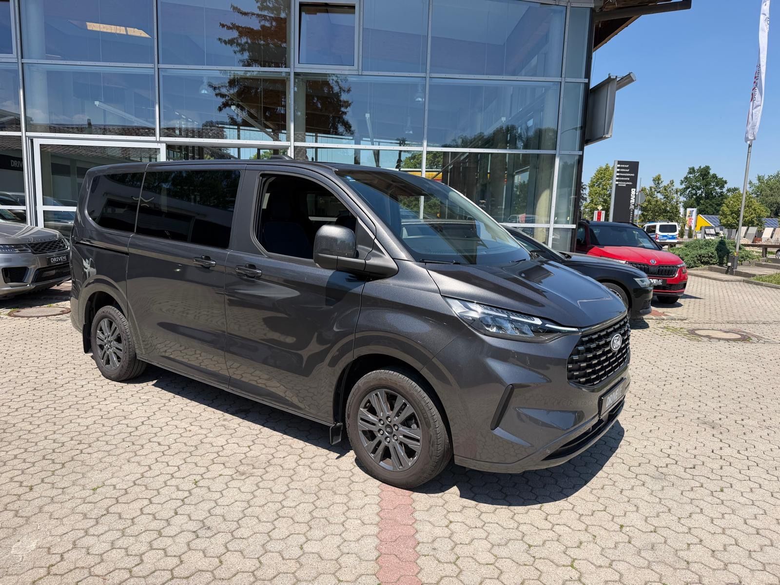 Ford Tourneo Custom Bus 320 L1 Tourneo Titanium AWD foto 9