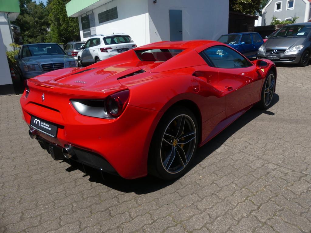 Ferrari 488 Spider