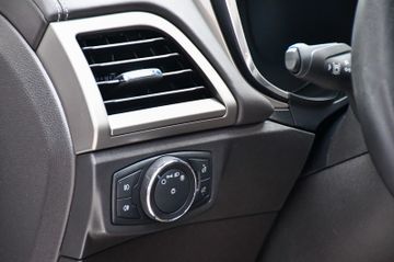 Ford Mondeo - 9