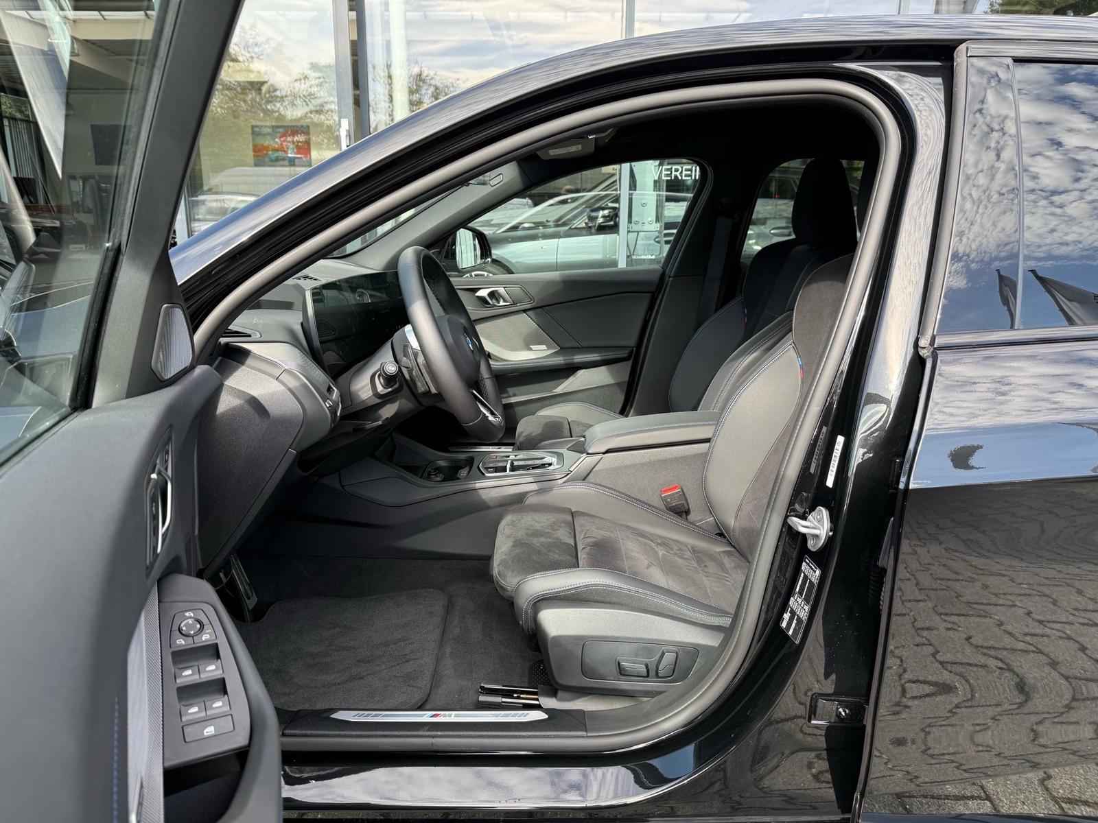 BMW 120d M Sport //HeadUp IconicGlow Stop&Go