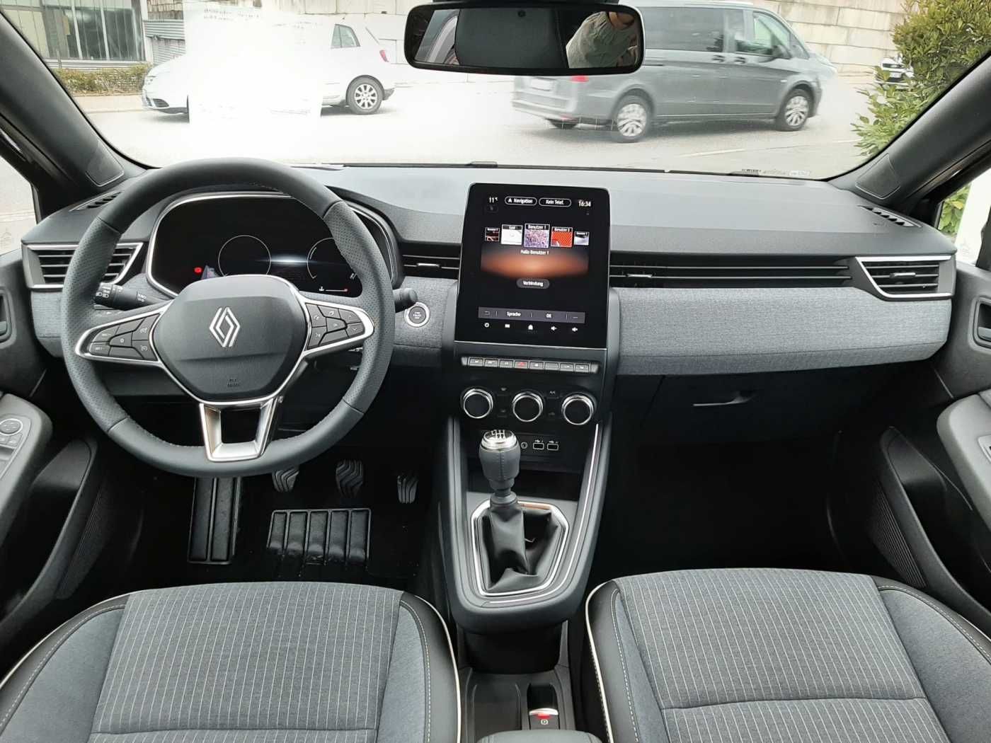 Fahrzeugabbildung Renault Clio Techno TCe 90