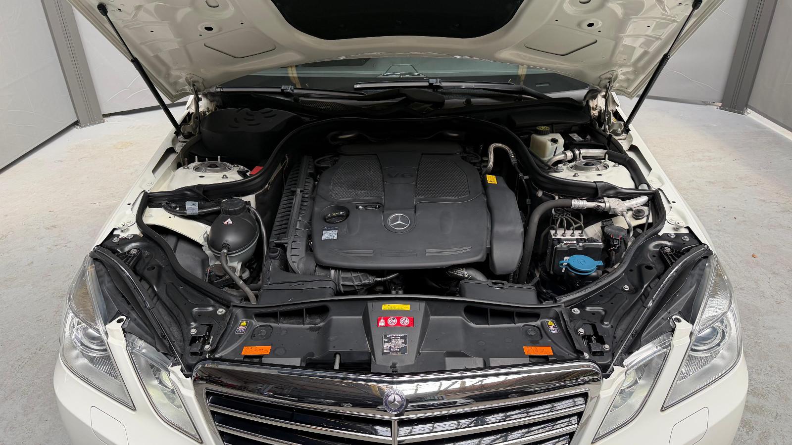 Mercedes-Benz E 300T E 350 4M BlueEfficiency  Leder KEYLESS-GO