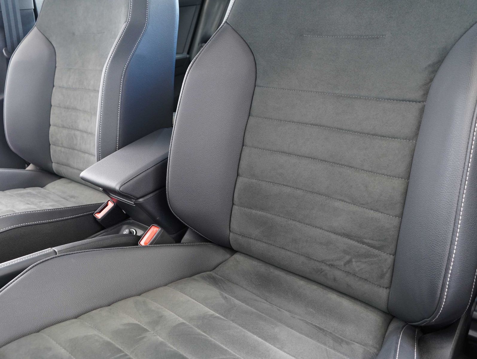 Fahrzeugabbildung SEAT Arona 1.0 TSI Xperience