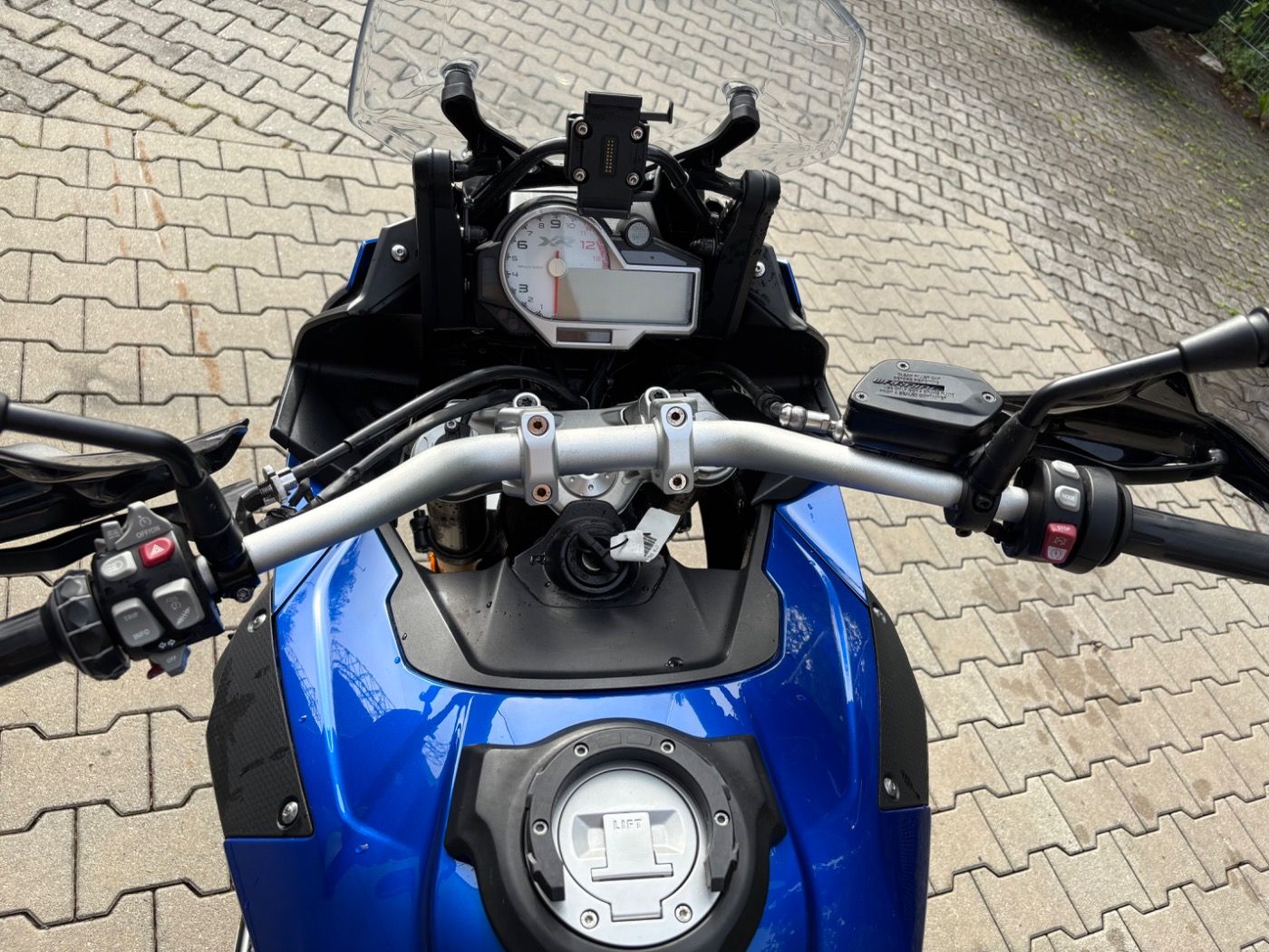 Fahrzeugabbildung BMW S 1000 XR HP 2 Pakete