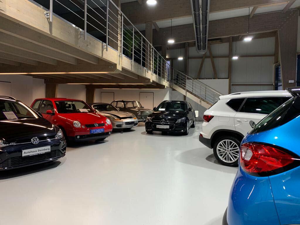 showroom-image-top