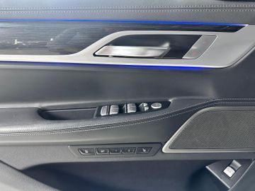 BMW 740 - 10