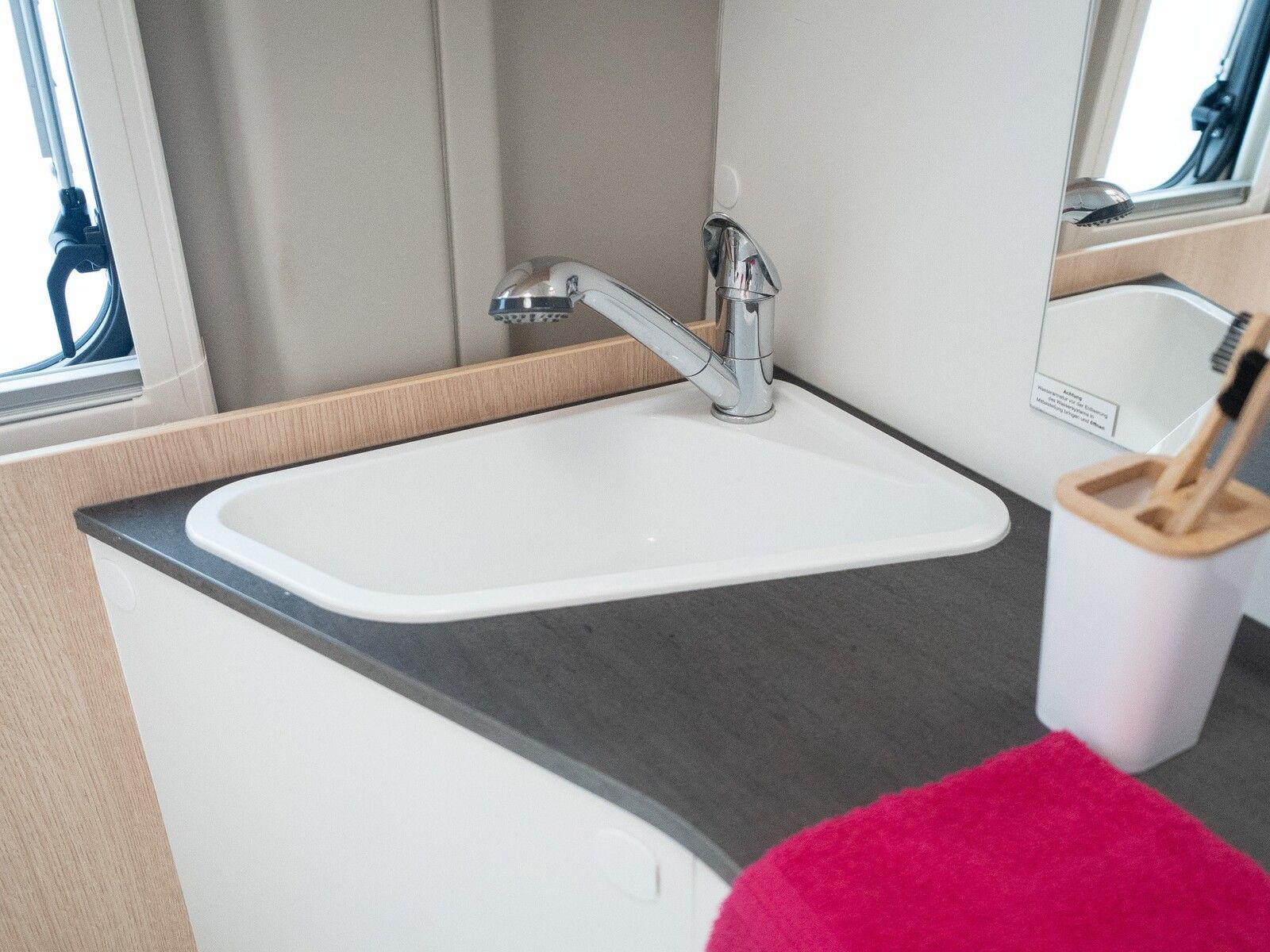 Fahrzeugabbildung Sunlight Adventure Cliff 640 Navi Kamera, Fahrradträger