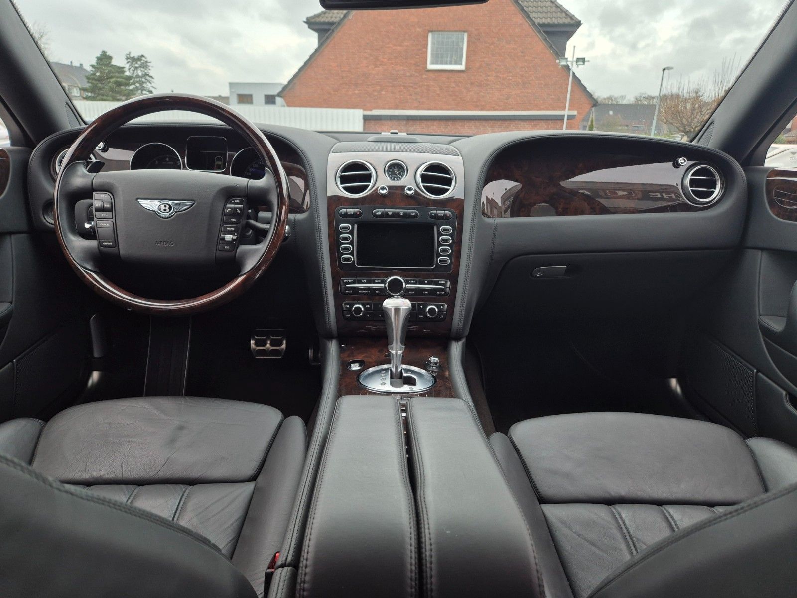 Fahrzeugabbildung Bentley Continental Flying Spur/Ausnahmezustand/Orig. km