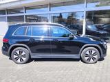 Mercedes-Benz EQB 300 4M WIDES+PANO+LED+NAVI+SHZ+KAMERA+WP+ - E-Autos