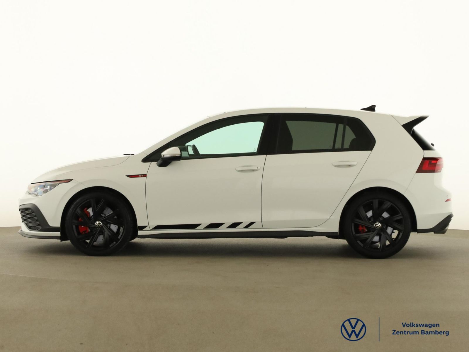 Volkswagen Golf VIII 2.0 TSI GTI Clubsport PANO RFK MATRIX foto 3