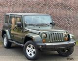 Jeep Wrangler Unlimited Sahara 3.8 Automatic Sahara - Jeep Wrangler: 3.8