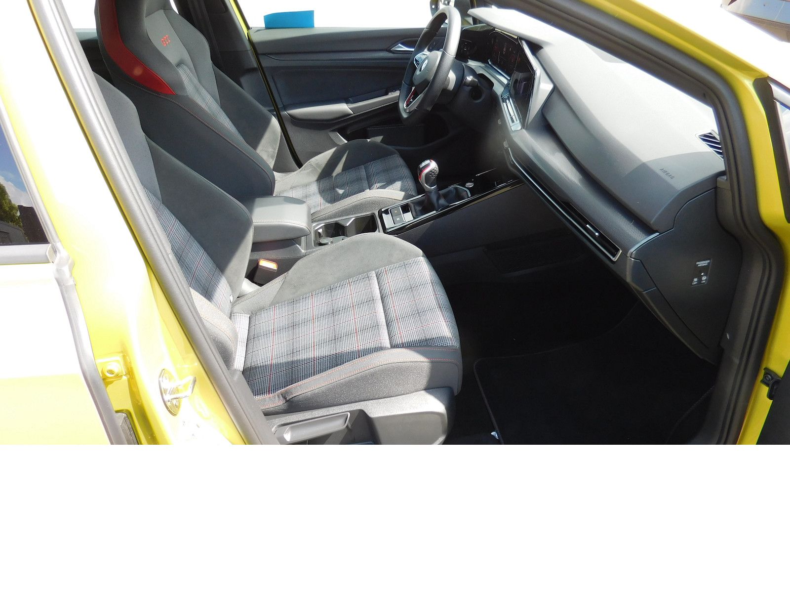 Volkswagen Golf 2.0 VIII GTI Performance 4 TRG TSI BMT Navi foto 12